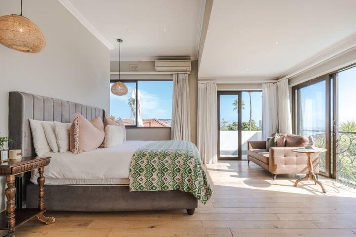 Cape Town Villa Normandie Fresnaye Sea Point gallery image 5
