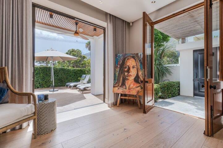 Cape Town Villa Normandie Fresnaye Sea Point gallery image 2