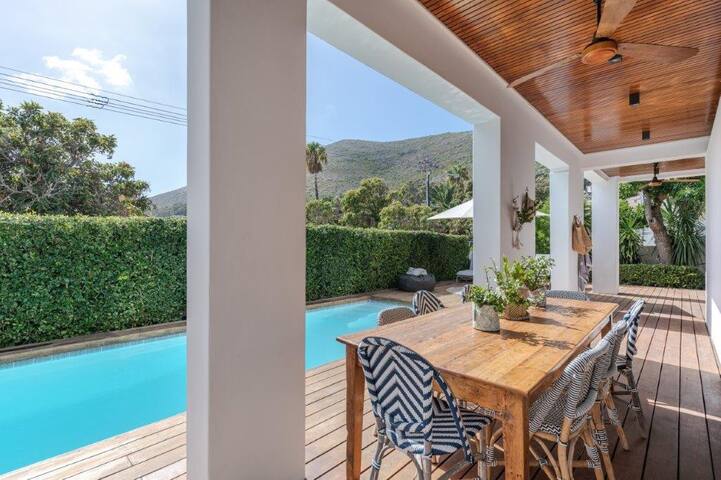 Cape Town Villa Normandie Fresnaye Sea Point gallery image 4