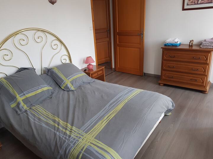 საძინებელი 1