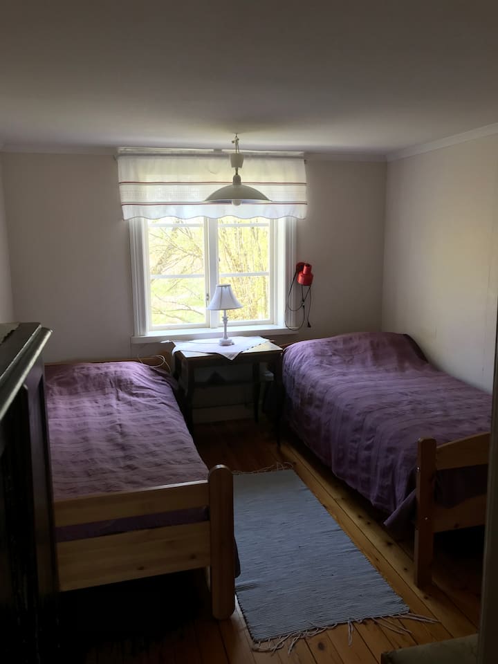 ორადგილიანი საძინებელი