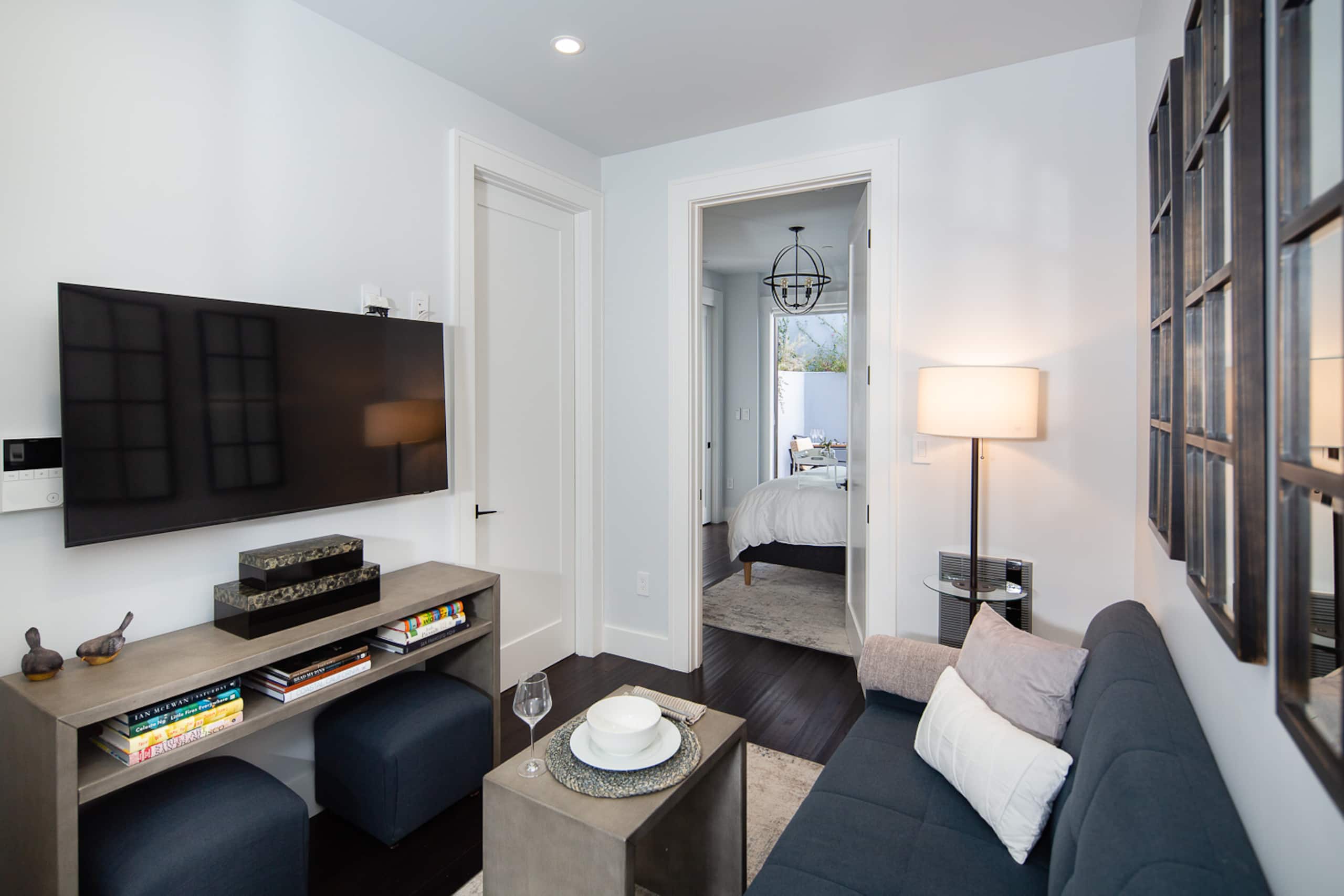 Condo in San Francisco · ★4.94 · 1 bedroom · 1 bed · 1 bath - Image 1