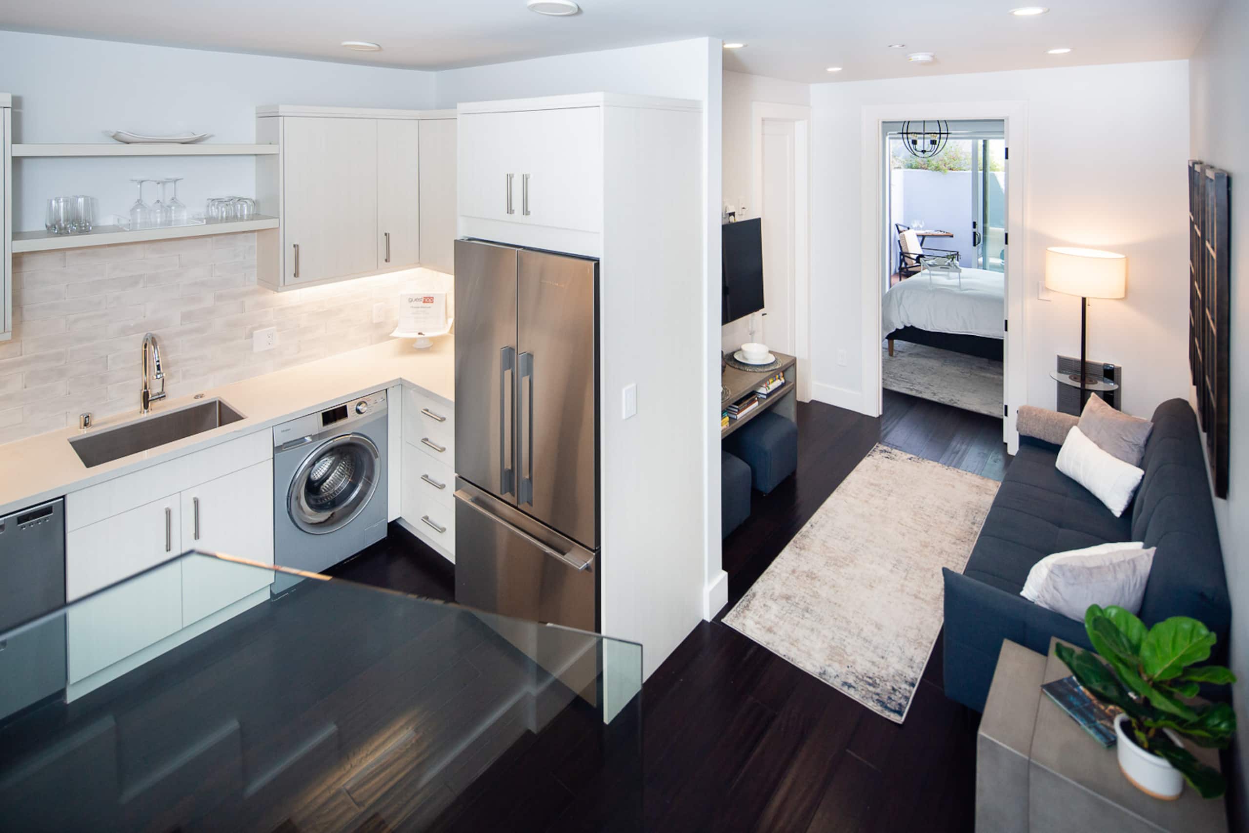 Condo in San Francisco · ★4.94 · 1 bedroom · 1 bed · 1 bath - Image 8