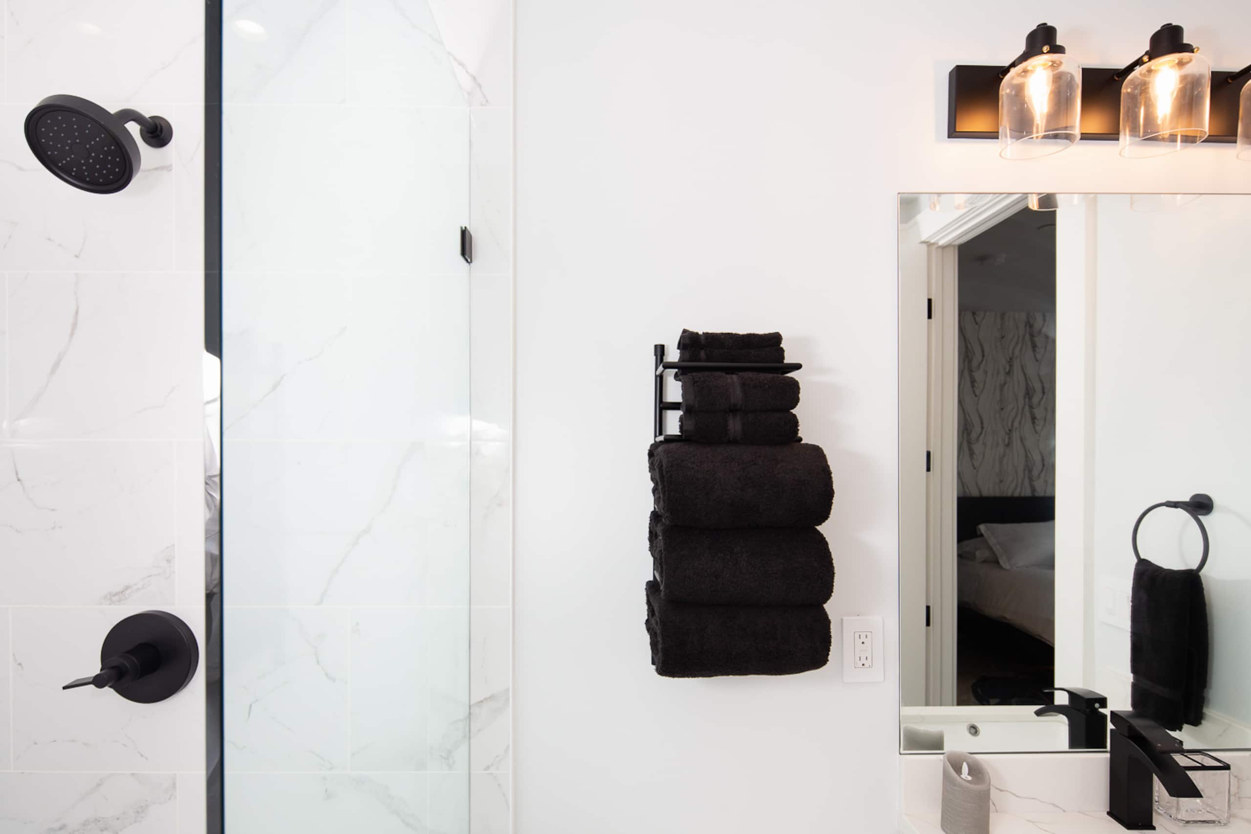 Condo in San Francisco · ★4.94 · 1 bedroom · 1 bed · 1 bath - Image 15