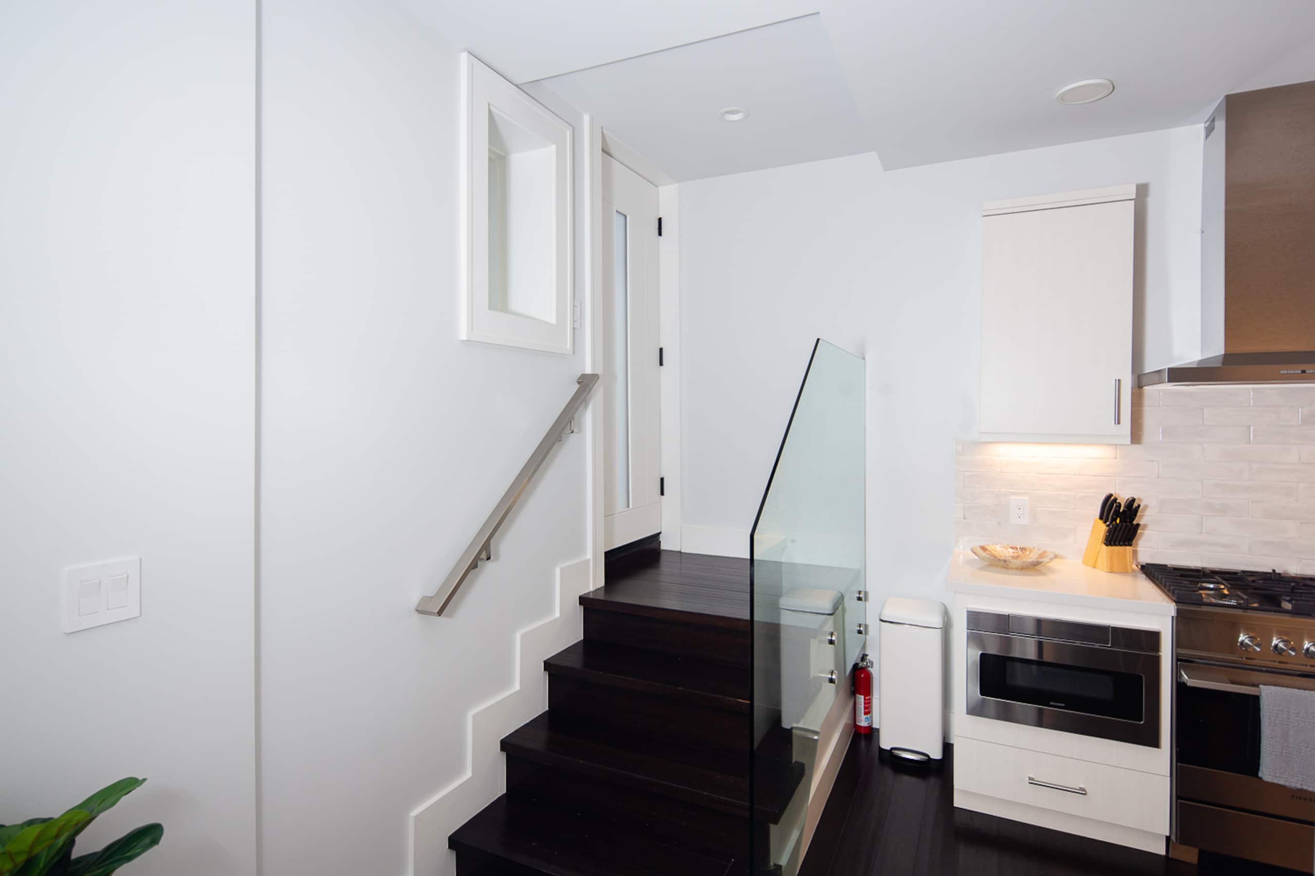Condo in San Francisco · ★4.94 · 1 bedroom · 1 bed · 1 bath - Image 11
