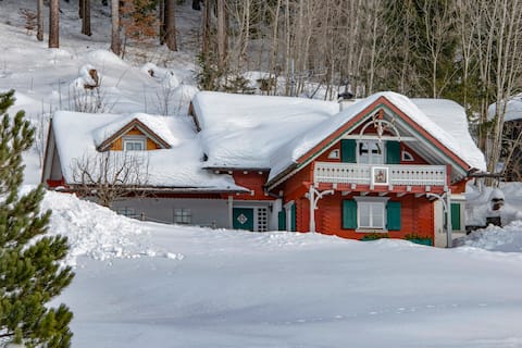 rustic hunting lodge
