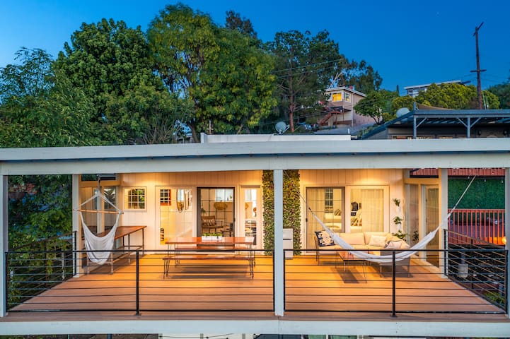 LA Home in the Hills, epic view, 10mins from DTLA