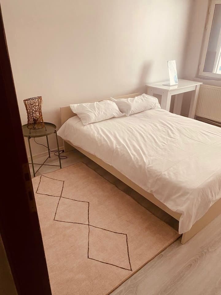 غرفة النوم 1