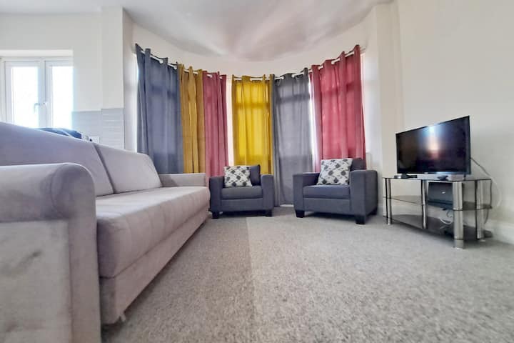 5🌟penthouse 1min To Brent Cross🚂&shopping🛍. 🅿️ - London