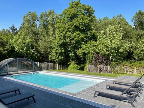 Adorable guesthouse with a pool