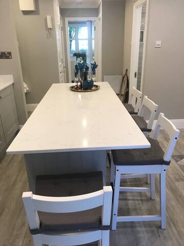 Windmill lane gallery image 5