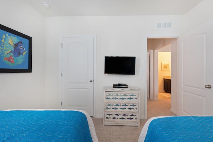 Hľadanie dvojposteľovej izby s tematikou Nemo