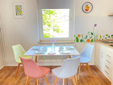 Leistungsstarkes Airbnb: SUMMER GARDEN next to Duisburg main station in Duissern