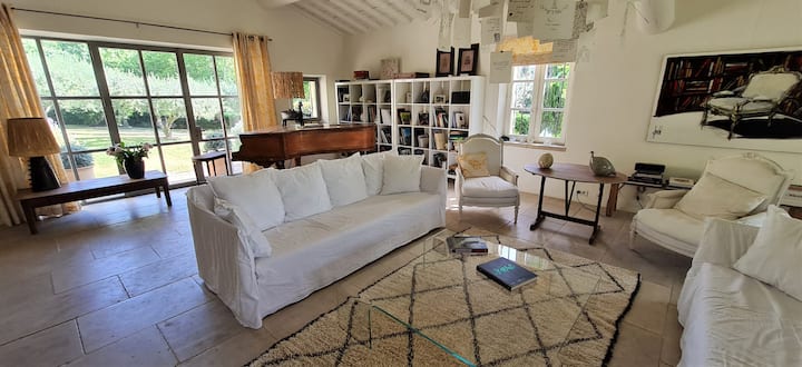 Demeure De Charme, Chambres Climatisées à Uzès. - Uzès