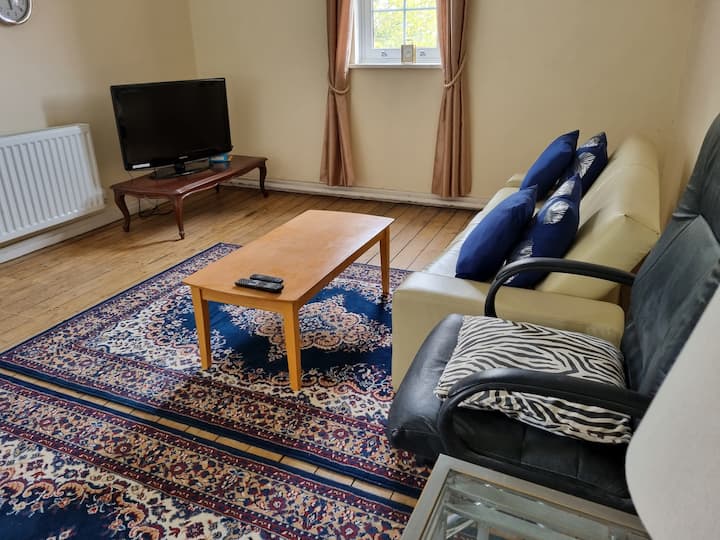 2 Bedroom Flat In Brookenby - Lincolnshire