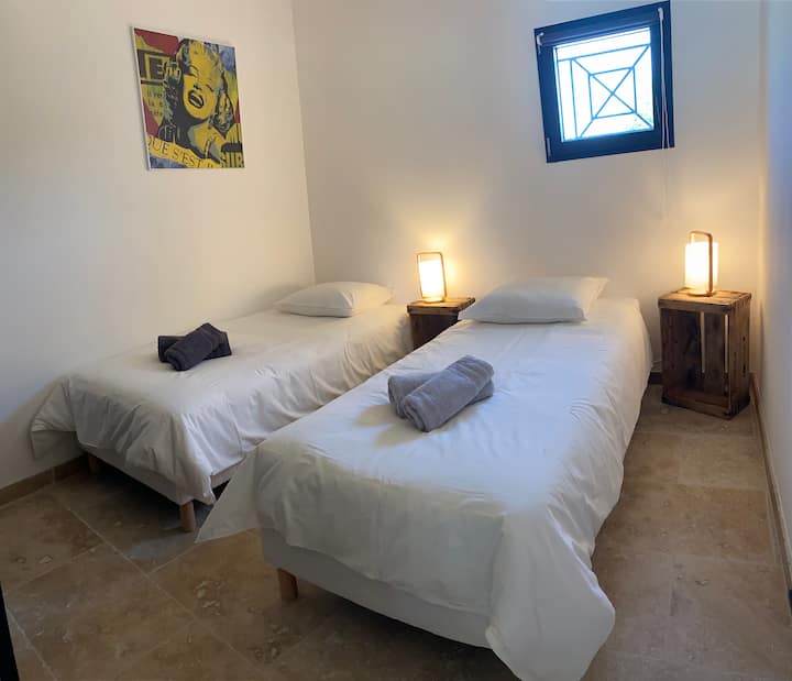 غرفة النوم 2