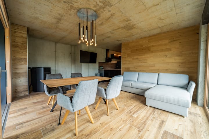 merlrose apartment directly on Lake Klopein on the ground floor