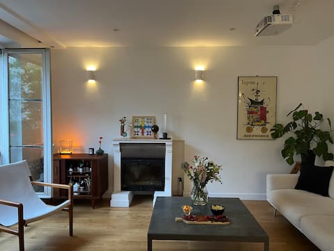 Top Airbnb: Lovely flat in charming alley à Paris 11e Arrondissement