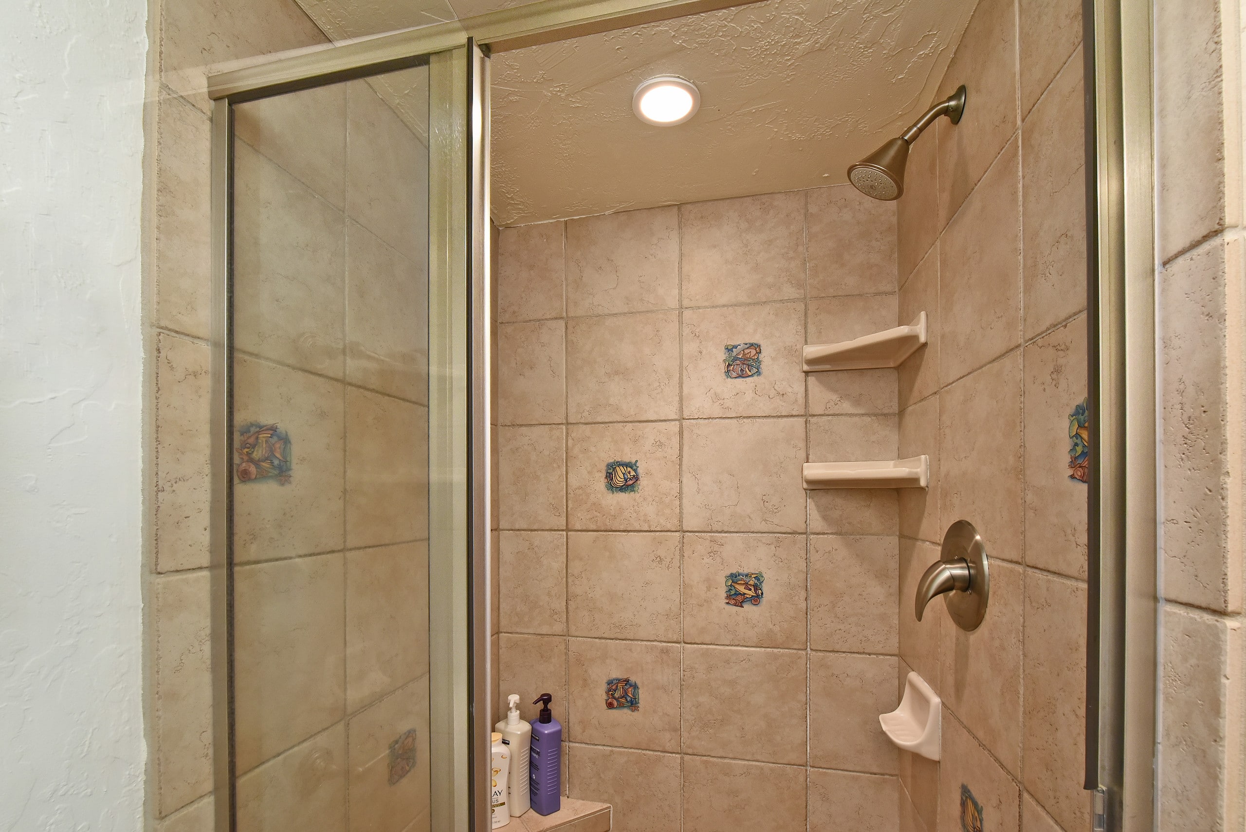 Condo in Lahaina · ★4.97 · 1 bedroom · 2 beds · 1 bath - Image 11