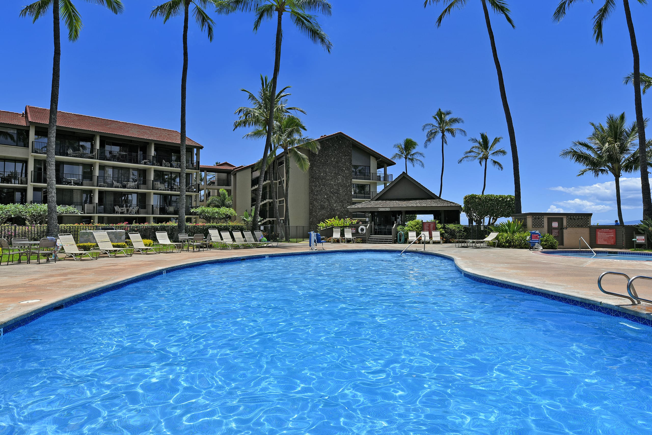 Condo in Lahaina · ★4.97 · 1 bedroom · 2 beds · 1 bath - Image 74