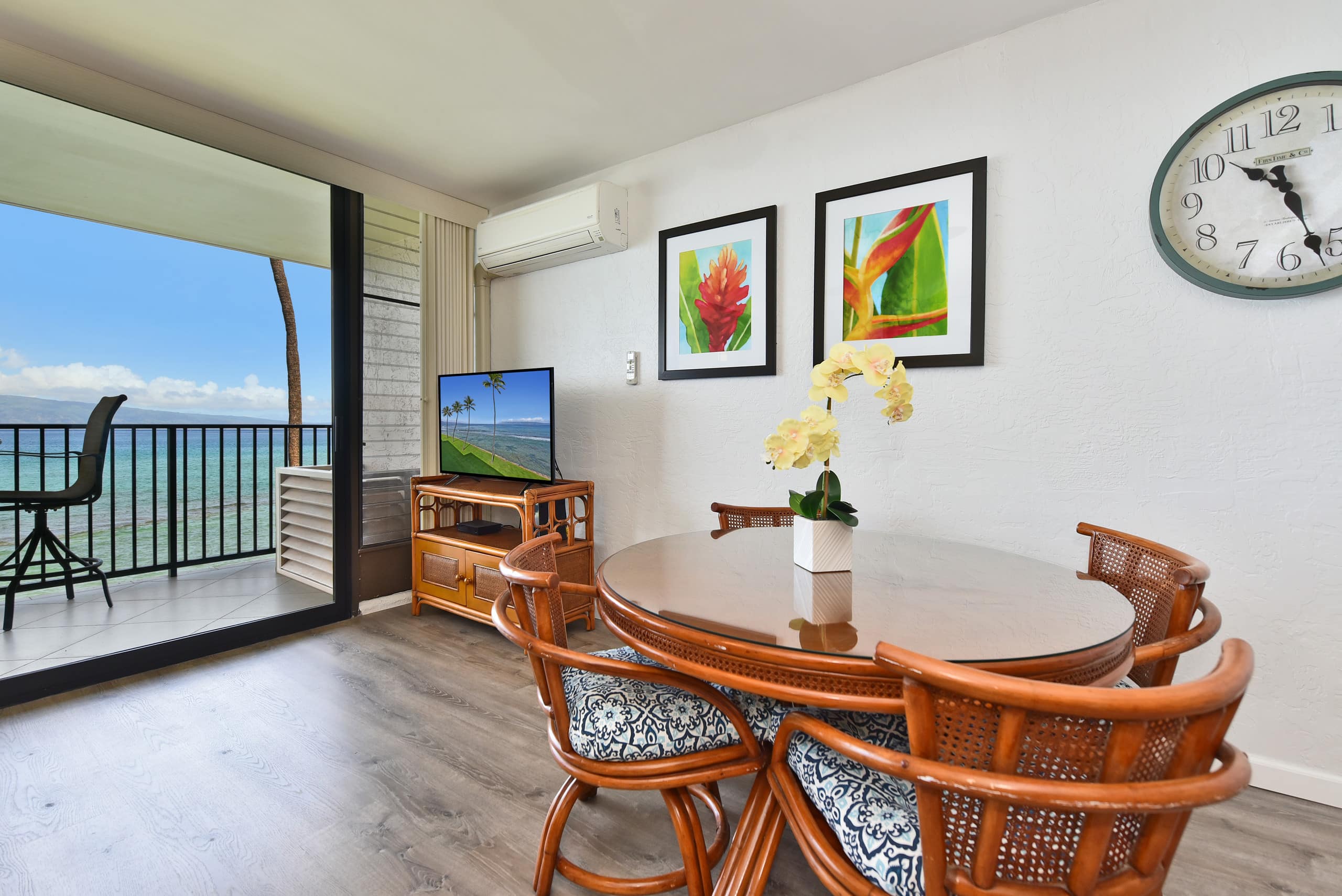 Condo in Lahaina · ★4.97 · 1 bedroom · 2 beds · 1 bath - Image 6