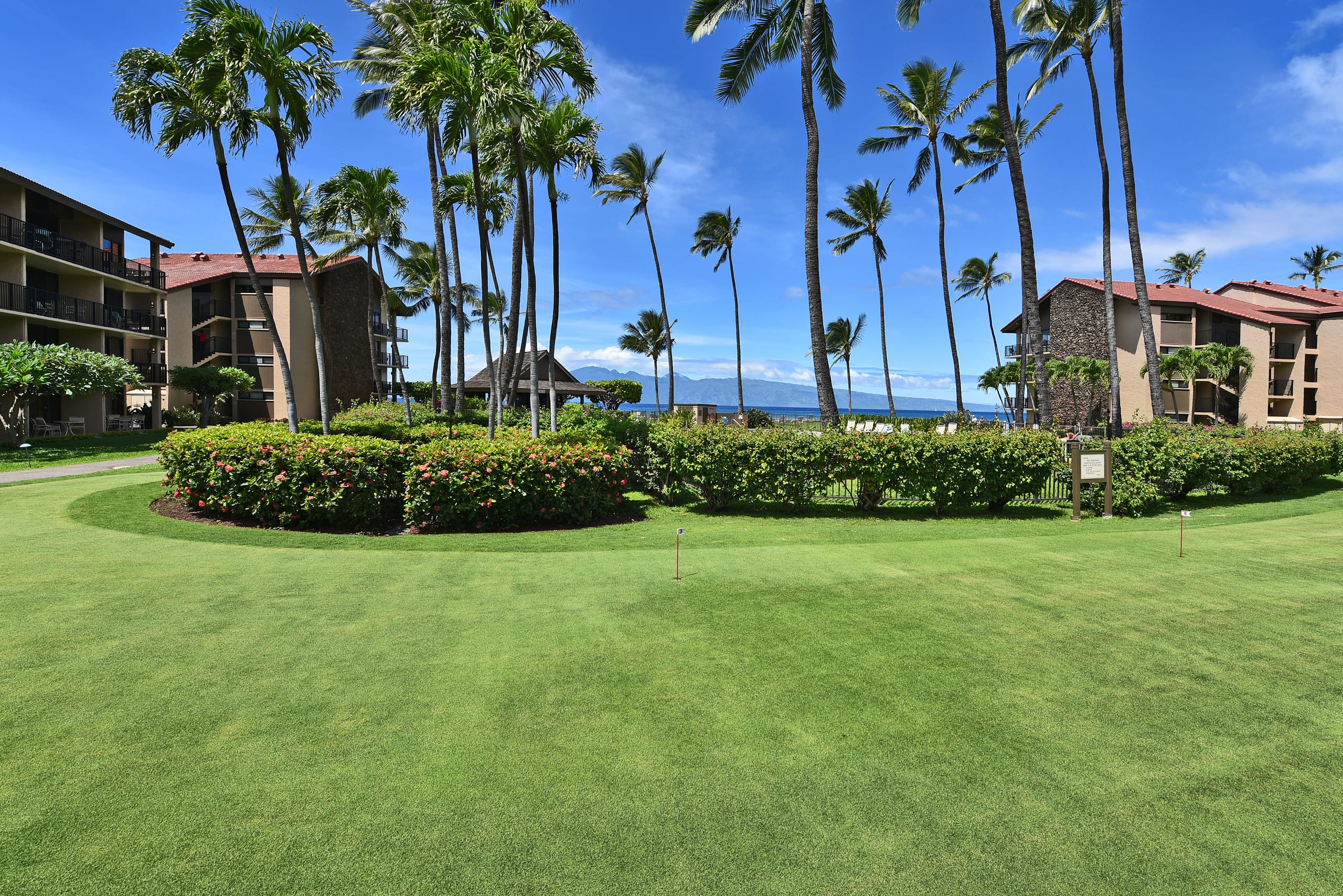 Condo in Lahaina · ★4.97 · 1 bedroom · 2 beds · 1 bath - Image 87