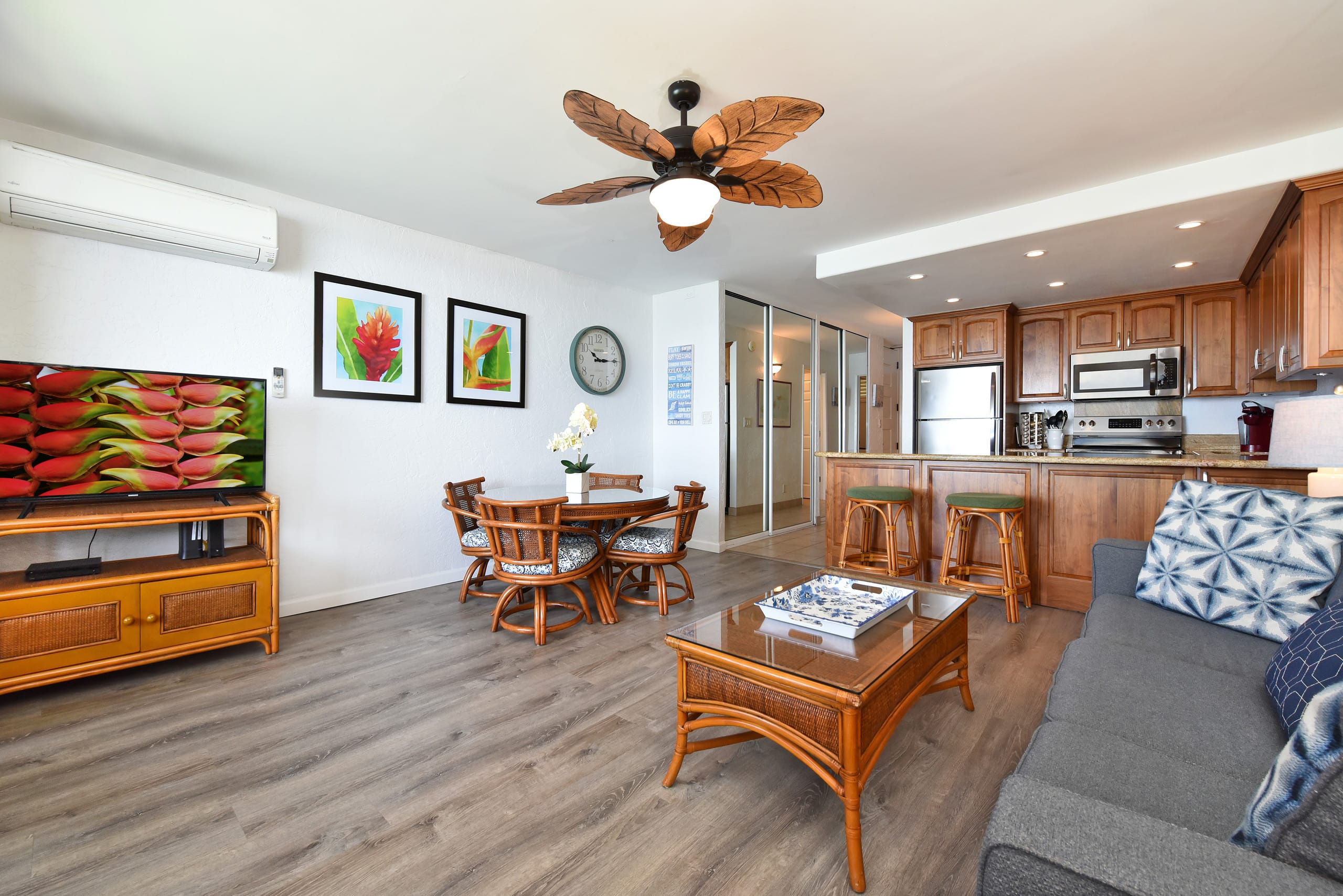 Condo in Lahaina · ★4.97 · 1 bedroom · 2 beds · 1 bath - Image 30