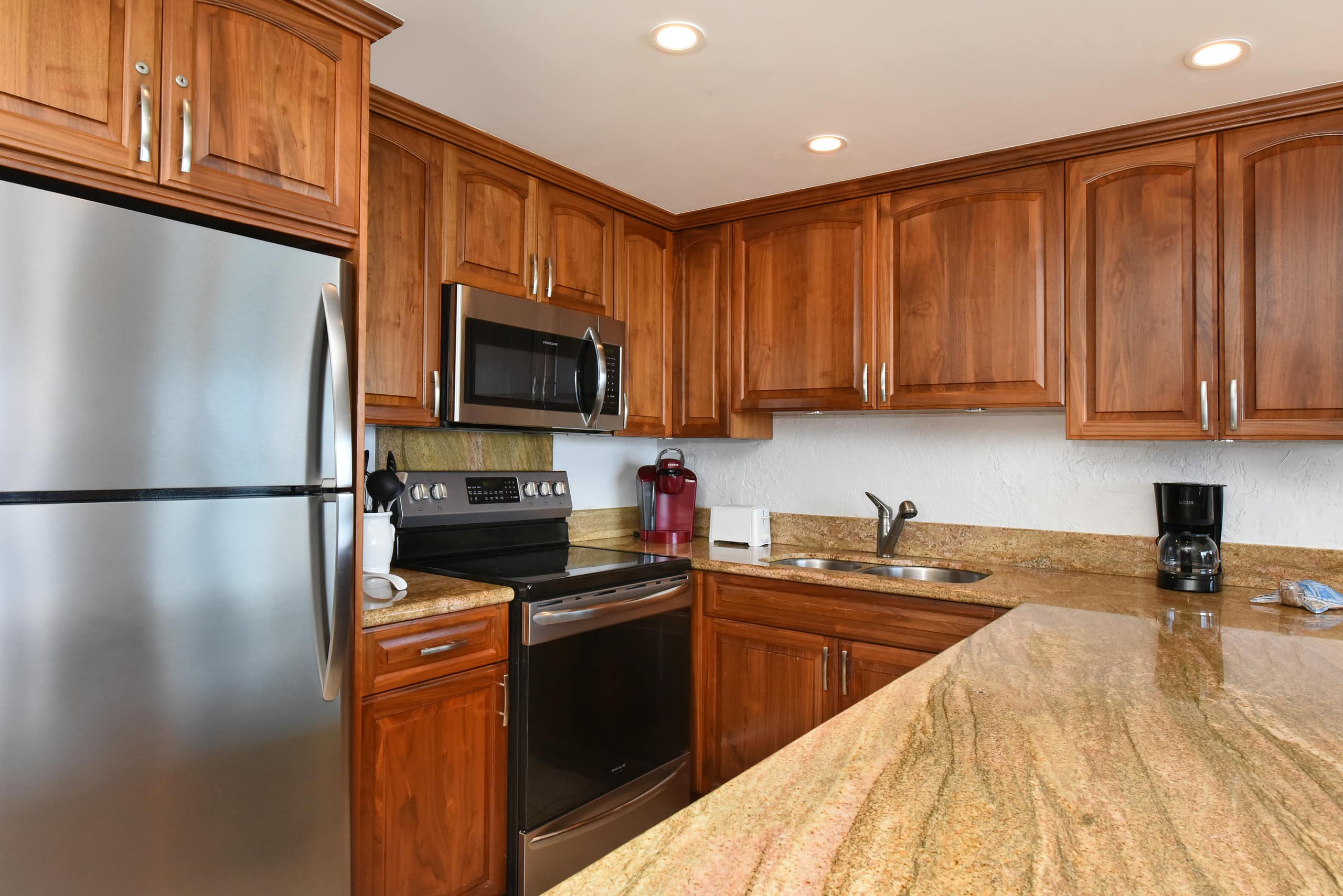 Condo in Lahaina · ★4.97 · 1 bedroom · 2 beds · 1 bath - Image 5