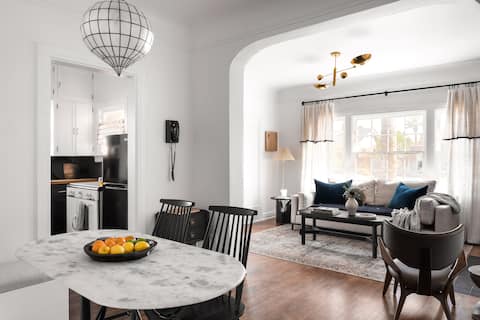 Top performing Airbnb: Cozy Casa in the heart of PHX w/ private patio in Phoenix