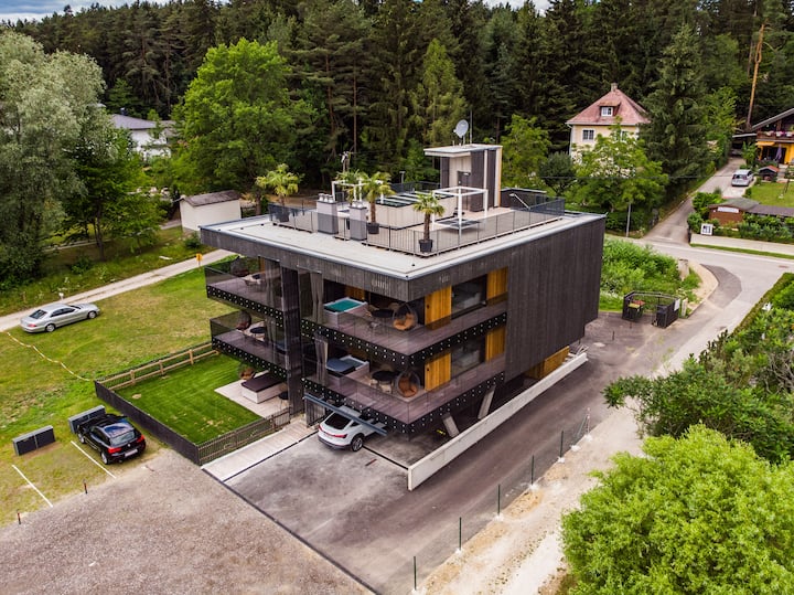 merlrose apartment on Lake Klopeiner See + roof terrace