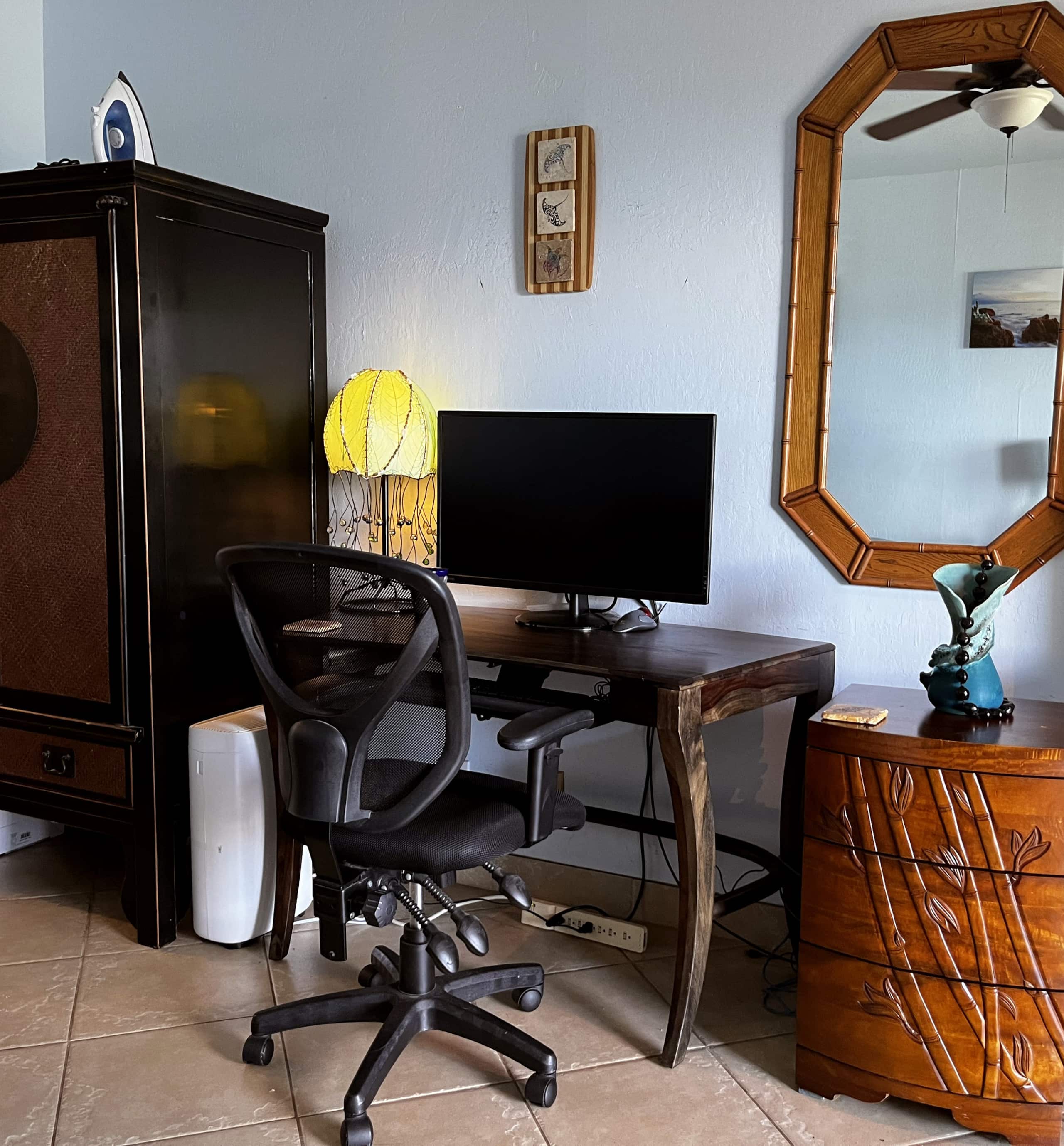 Condo in Lahaina · ★4.93 · 1 bedroom · 2 beds · 1 private bath - Image 11