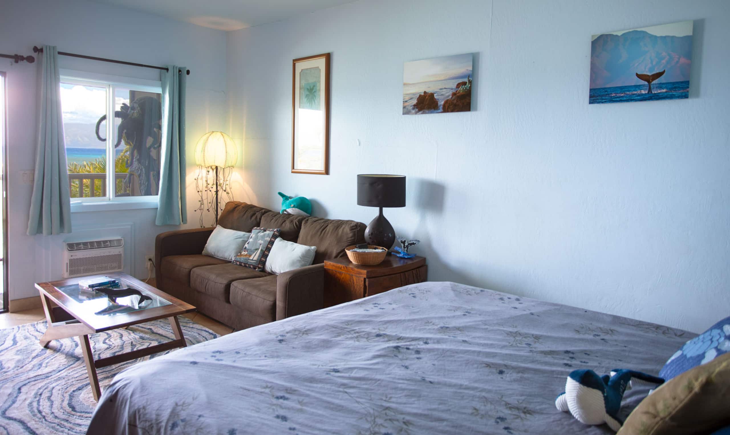 Condo in Lahaina · ★4.93 · 1 bedroom · 2 beds · 1 private bath - Image 8