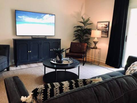Top Airbnb: Reef Retreat King Suite Saint Augustine at WGV in World Golf Village