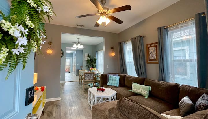 Blue Lake House, Game Room, Sleep 10, Beach - Pass Christian, MS