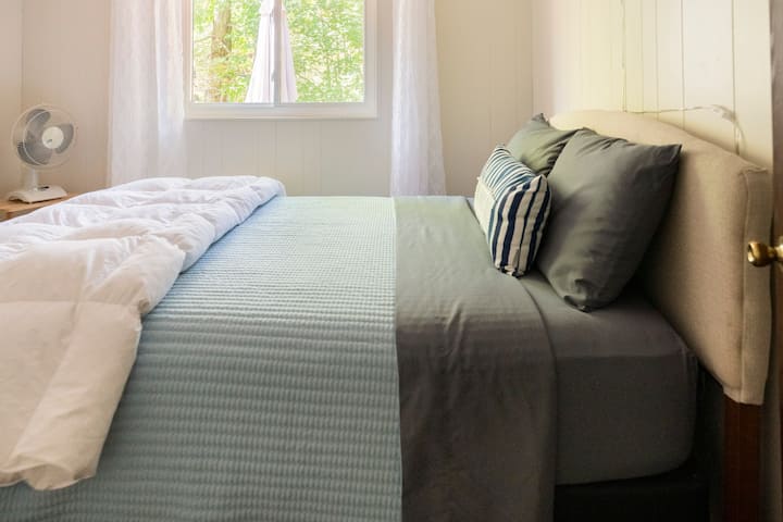 ห้องพักเพิ่มเติมพร้อมเตียงควีนไซส์