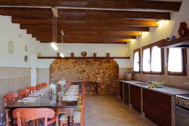 Mondrago Duri, spacious house for 11 persons gallery image 3