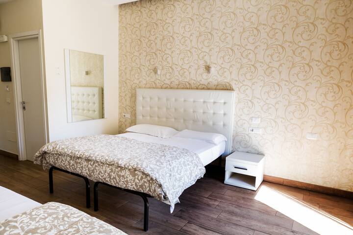 MTH Esquilino Apt con vista sulla basilica gallery image 2