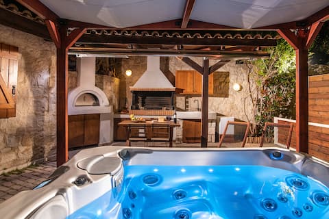 Beachside White apt-Ligaria Beach