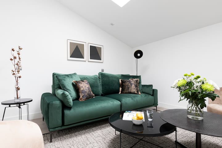 Stylish Apartment, Equipped, 3 Bedrooms - Madrid