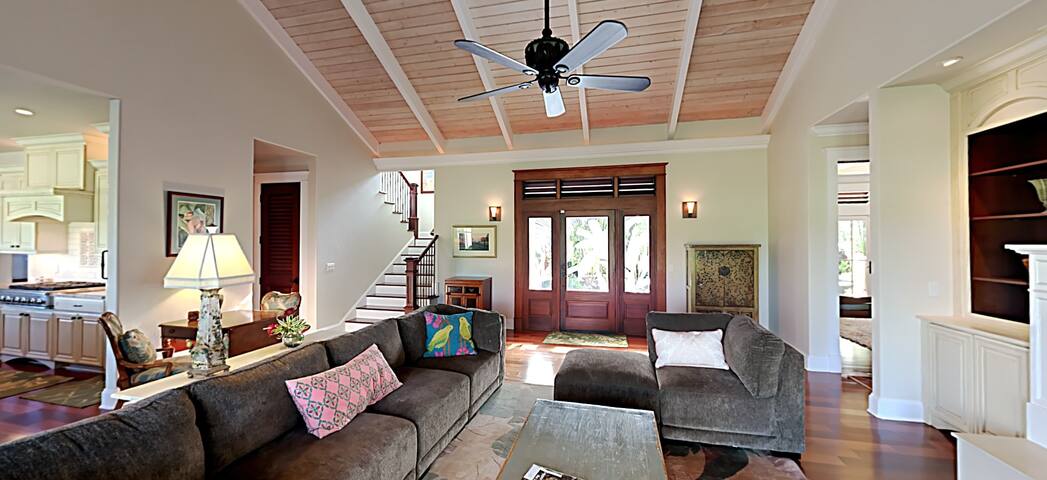NEW! Luxury Plantation Home on Kiahuna Golf Course gallery image 5