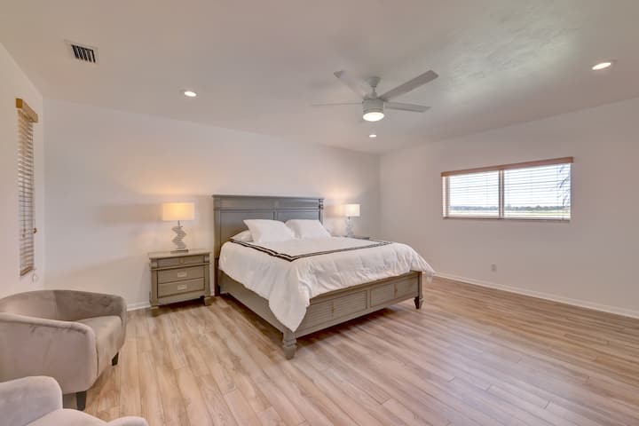 CHAMBRE PRINCIPALE, LIT KING SIZE AVEC SURMATELAS