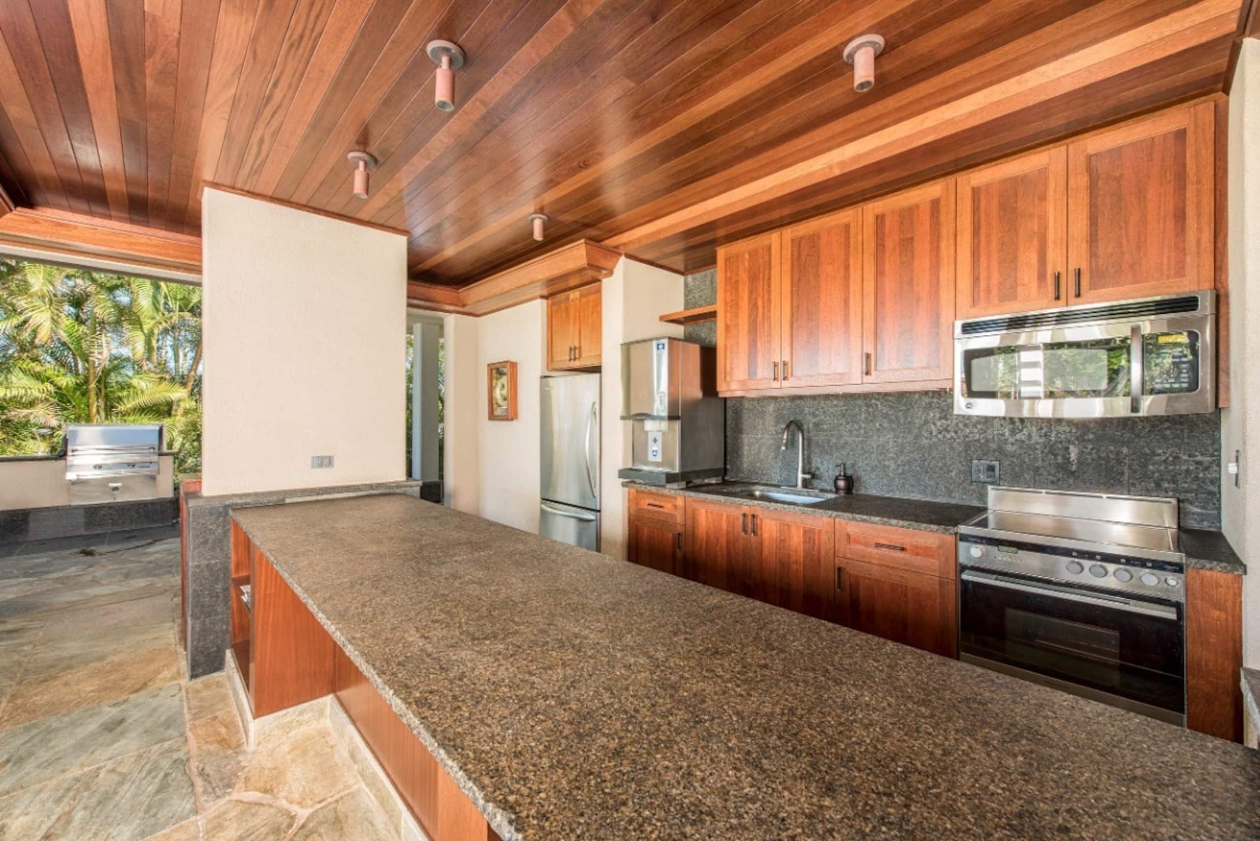 Condo in Waimea · ★4.88 · 2 bedrooms · 4 beds · 2.5 baths - Image 38