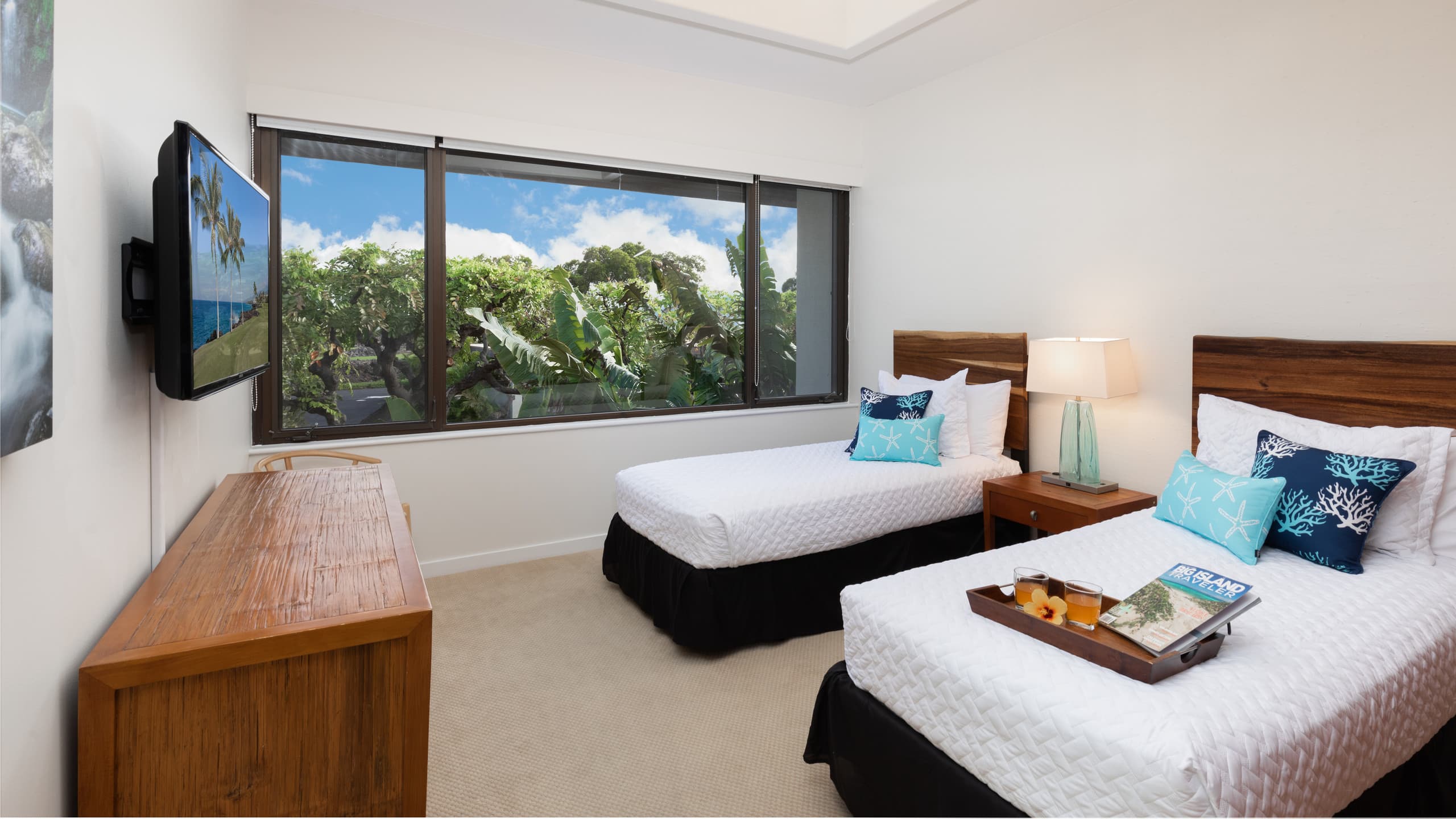 Condo in Waimea · ★4.88 · 2 bedrooms · 4 beds · 2.5 baths - Image 13