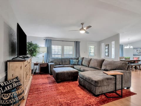 Kervins Lake House-Lake Sam Rayburn access!