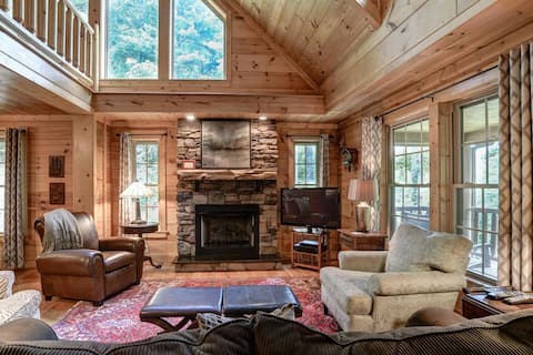 Successful Airbnb property: Peaceful countryside retreat in Weaverville