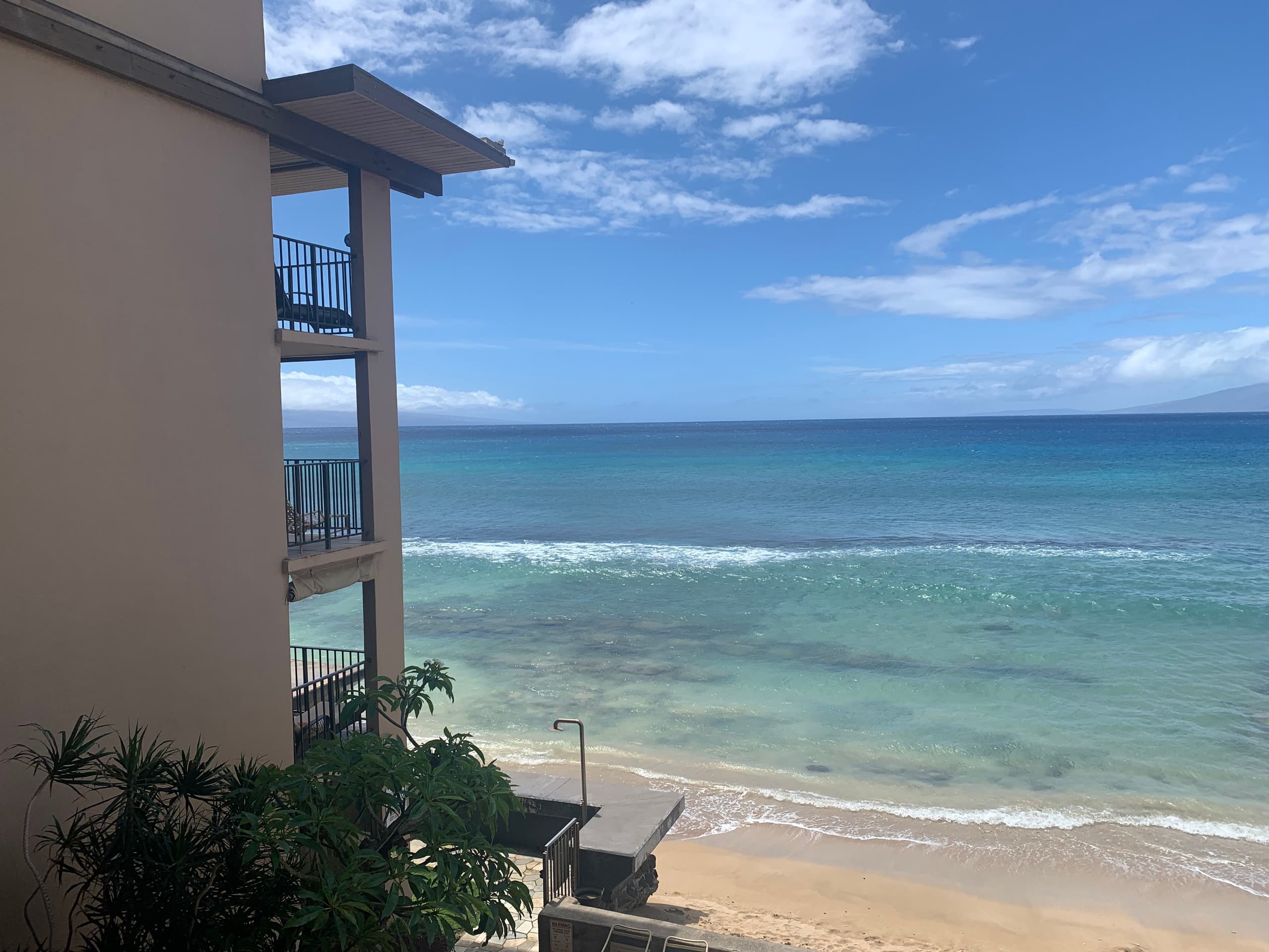 Condo in Lahaina · ★4.91 · 2 bedrooms · 1 bed · 1.5 baths - Image 24