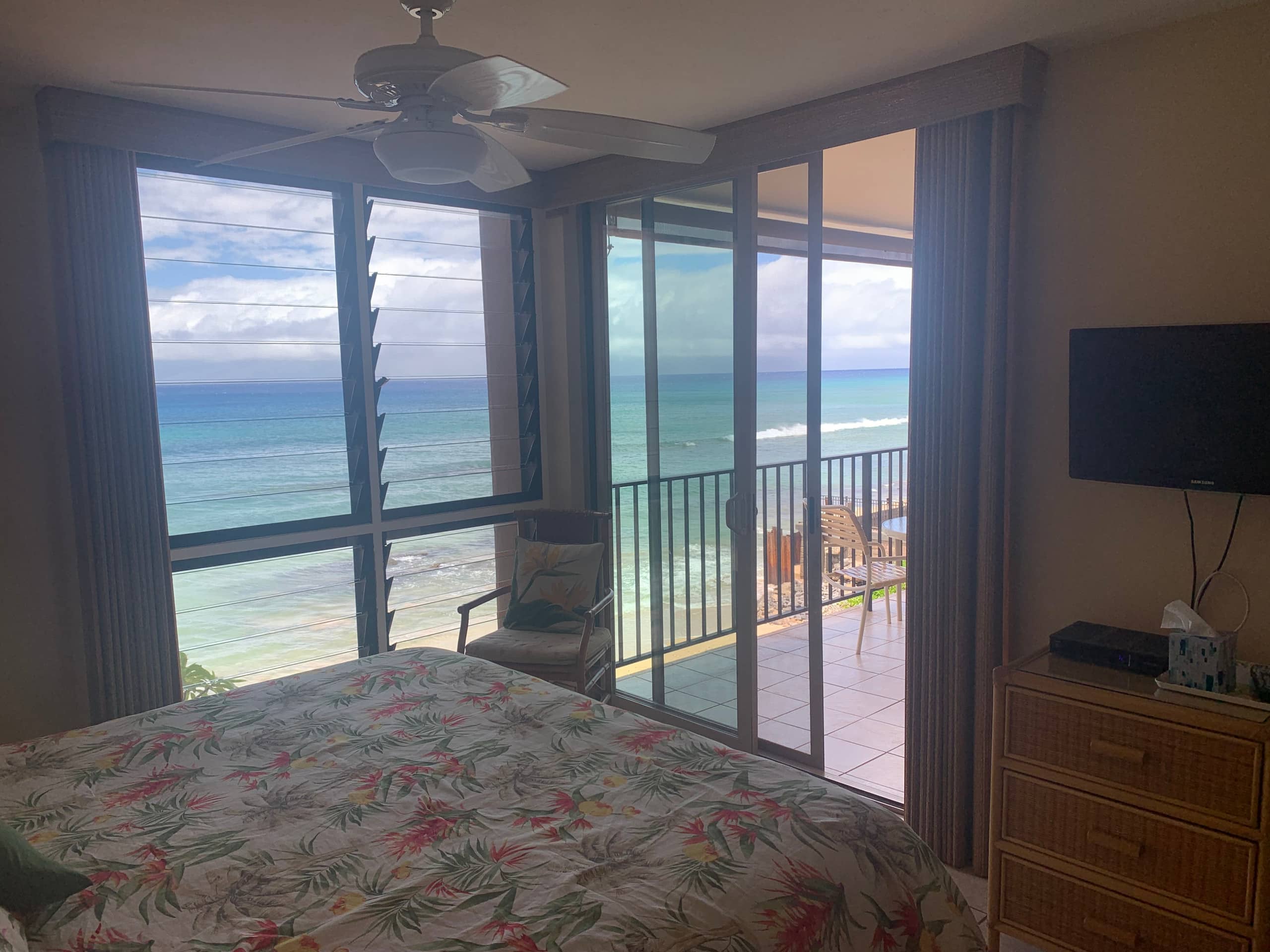 Condo in Lahaina · ★4.91 · 2 bedrooms · 1 bed · 1.5 baths - Image 11