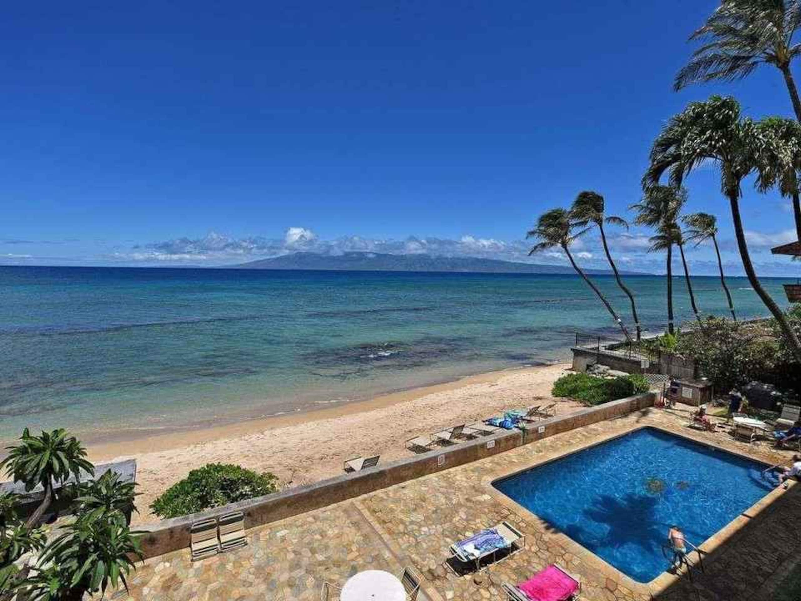 Condo in Lahaina · ★4.91 · 2 bedrooms · 1 bed · 1.5 baths - Image 1