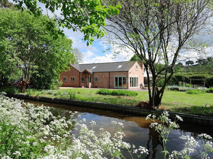 Endon Vacation Rentals & Homes England, United Kingdom Airbnb