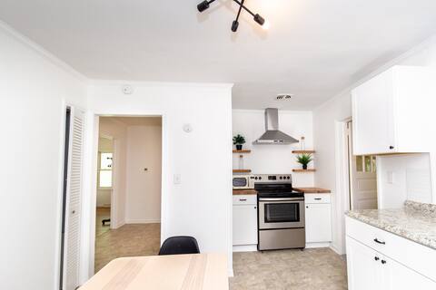 Cozy House Near Historic District & Entertainment
